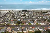 Walk to Beach - Remodeled Coastal 3 Beds Home Safe Town Highway 1 Near SF / SFO
