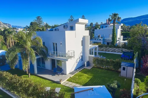 New elegant Villa EMANUELE in Mondello Beach