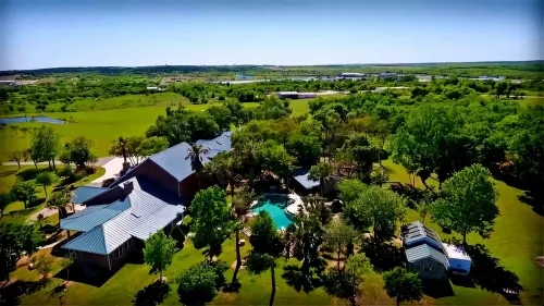 ★The BIG HAUS-Texas Oasis★The LARGEST HOUSE in Comal CoWeddings, Events, etc