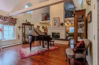 Bourbon Trail Estate on 22.5 Acres!