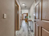 Deluxe Studio in Historic Downtown Building!