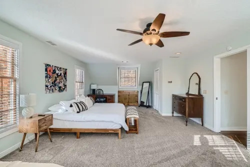 Waterfront Lake Lanier - Private Dock & Fire Pit space for the whole family!