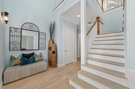 Panoramic ocean views steps away from Juno Beach!