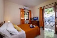 VILLA LA NATURA x6 WITH GARDEN AND FREE PRIVATE PARKING