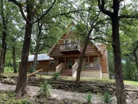 Beautiful Longhorn Lodge at Lake Texoma!