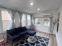 Cozy 3 Bedroom 2 Full bathroom Home located minutes from Historic Downtown.