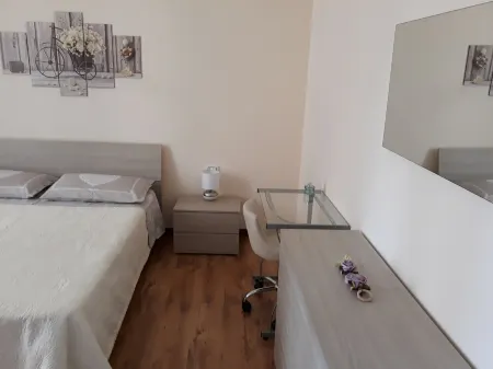 Apartment by the sea Отели в г. Савона