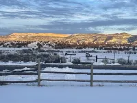 Callie's Cottage- Cottage stay between Bryce and Zion فنادق في Hatch