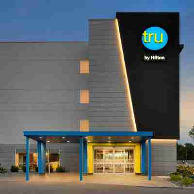 Tru by Hilton Sandusky Hotel Exterior