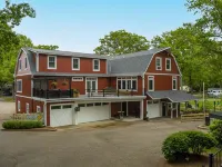 Welcome to “The Barn” — A One-of-a-Kind Lakeshore Retreat"Sleeps 18" Hotels in Park Township