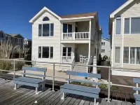 Beautiful Beach Front - 3 BR 3 Bath