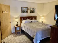 Lake Superior View ~ Convenient ~ In town