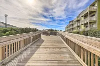 Oceanside Condo w/ Heated Indoor Pool, 2 Outdoor Pools, Beach Access & Bikes!