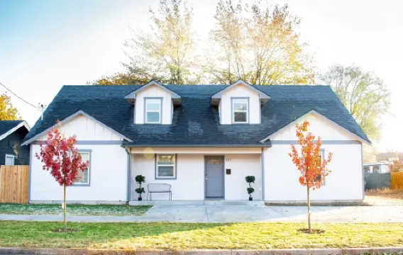 New family-sized home in the heart of old-town Nampa -- walking distance to NNU!