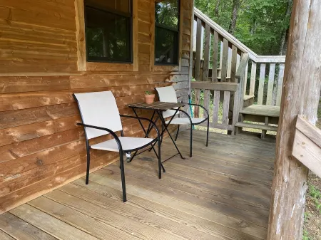 Creek Cottage, in the Ozarks!