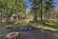 The Chalet @ SkyCamp: Family-friendly cabin near Stevens Pass. Adventure ready!