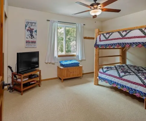 Elk Corral Cabin-Easy Access To Crystal and Mt. Rainier - Chalets
