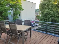 Modernes Loft mit Großer Terrasse und Zwei Kostenlosen Parkplätzen