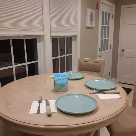 Family - friendly home 1.5 miles to Craigville Beach (Beach pass Inc