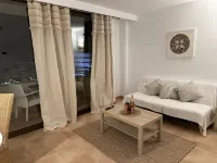 Nice apartment with side sea view - beach / pedestrian