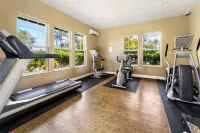 Spacious 3 BR Townhome near the Beach