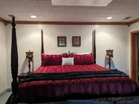 Vintage Presidential Suite - Room 203