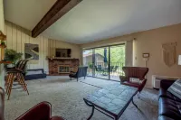 Hidden Gem with Pool View!