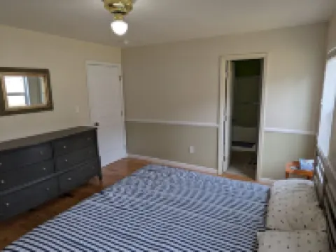 Salmon Riverfront HomeClose to Salmon and Challis.  Fishing from back yard. Hotels in Lemhi County