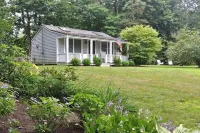 Adorable cottage on Cape Cod's  historic Rt 6A