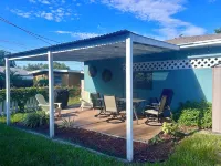 Prime Location, 2 Bath/2 Bed Perfect Getaway Hotels in Dunedin