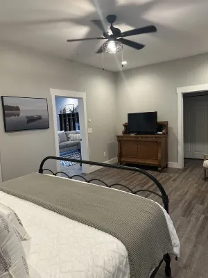 Attention Bass Anglers!! 1 bedroom, 1.5 bath basement apartment w/full kitchen!