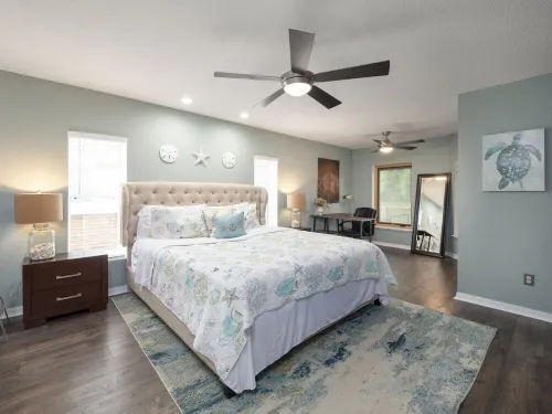 Screened Heated Pool & Hot Tub with Golf Cart - ONE Block to the BEACH!