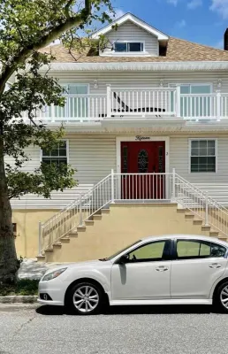 Less then a mile to the Tropicana and 5 minutes walk to the Boardwalk Hotels near Atlantic City Rail Terminal