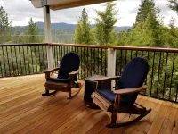 Woodsy Hideaway~Yosemite Views, Your Getaway Starts Here, it's a Guest Favorite!