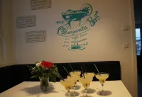 Thatched-Roof House Margarita (3 Bedrooms; 2 Bathrooms) in Zierow Near Wismar