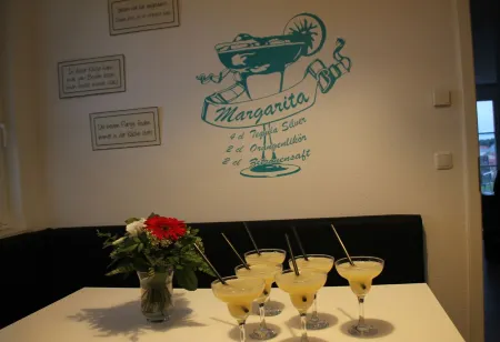 Thatched-Roof House Margarita (3 Bedrooms; 2 Bathrooms) in Zierow Near Wismar