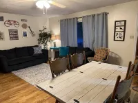 Cedar Valley Cottage- 3bed 2 ba near King University 브리스톨 호텔
