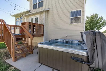 New! Quilters Retreat, Hot Tub, Northern Utah