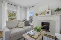 Quaint and Cozy Historic Home in Downtown Weatherford