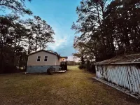 JJ's Lodge: Fisherman’s & Hunters Getaway Hotels in Hyde County