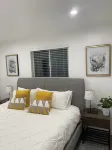 Beautiful 2 Bedroom Home In SLC with Private Hot Tub! - Wifi