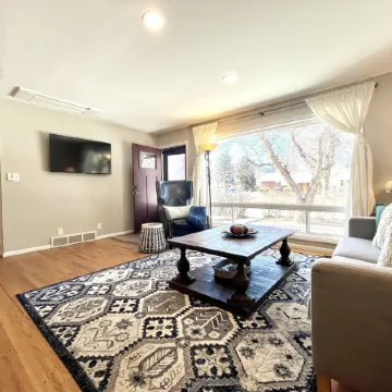 Central Boulder! 3Bdrm Nice Cozy House
