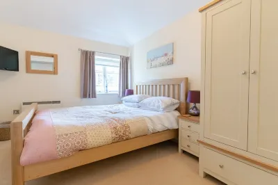Apartment with Dramatic Views Across to Padstow, the Camel Estuary and the Sea.