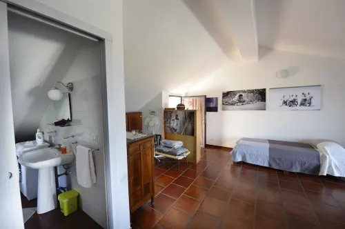 Mansard 14 kilometer sea