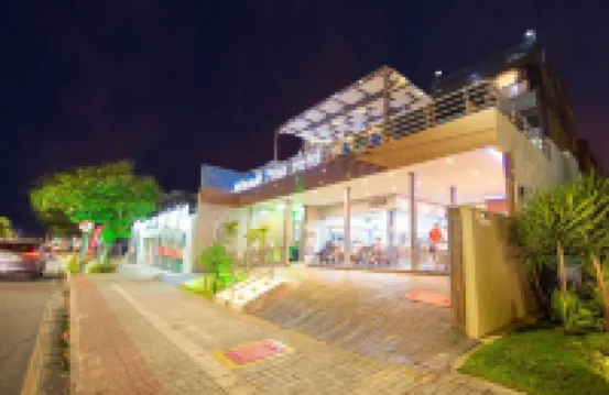 Netuanah Praia Hotel Отели в г. 