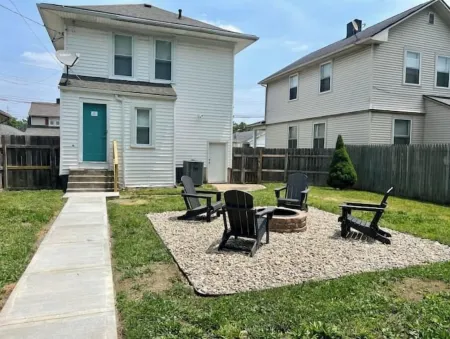 The Airplane Art House - Wright Patterson, University of Dayton, Downtown