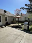 Gorgeous Ranch Home in Beautiful Westlake Ohio- No Cleaning Fee!