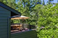 Stylish Mountaintop Treehouse 8 Min from UofO
