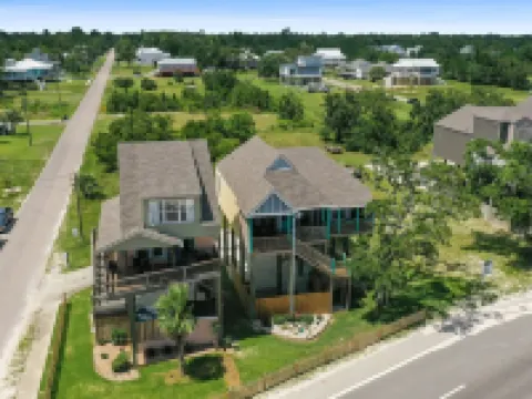 Luxury Beach Front Home!!! 長灘酒店