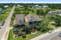 Luxury Beach Front Home!!!